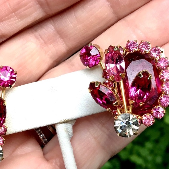 🌺Vintage Vendome Rhinestone Earrings - Picture 14 of 14